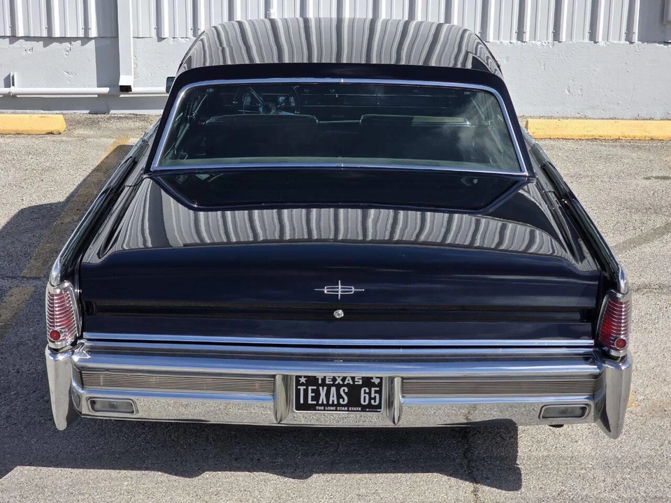 1965 Lincoln Continental 4th Gen - Image 4 of 31