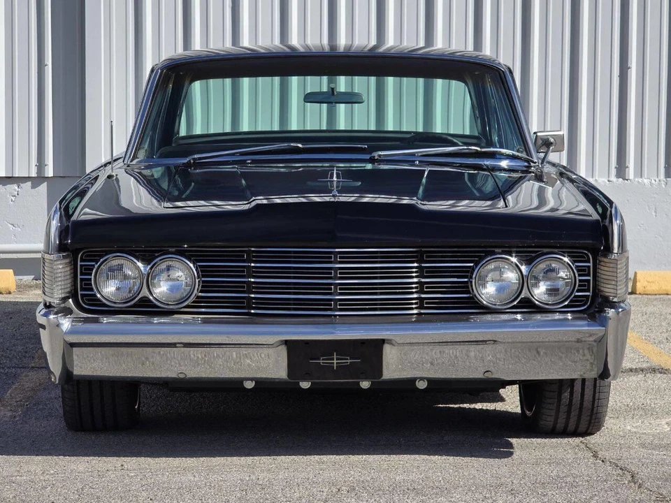 1965 Lincoln Continental 4th Gen - Image 9 of 31