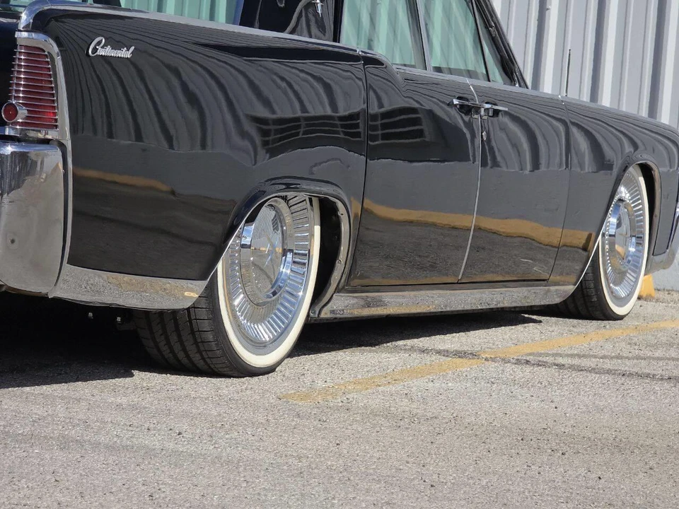 1965 Lincoln Continental 4th Gen - Image 11 of 31