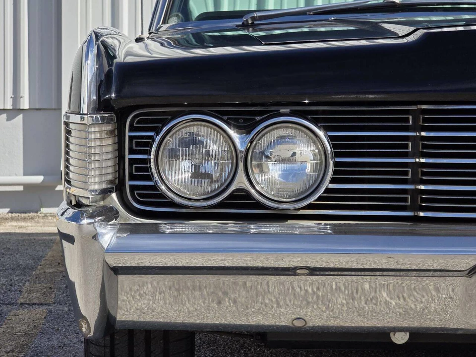 1965 Lincoln Continental 4th Gen - Image 16 of 31