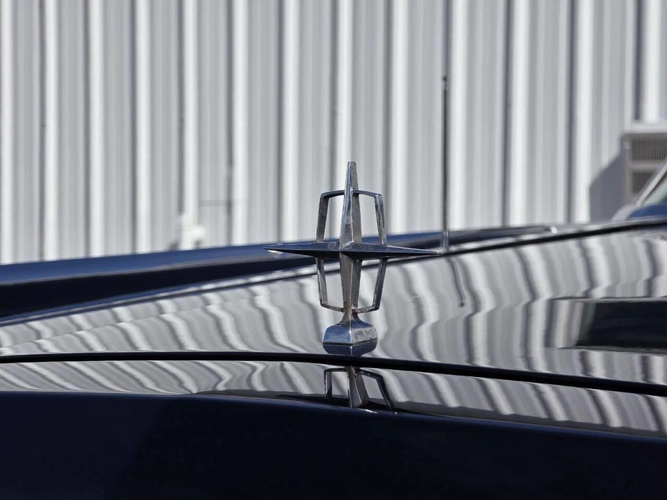 1965 Lincoln Continental 4th Gen - Image 17 of 31