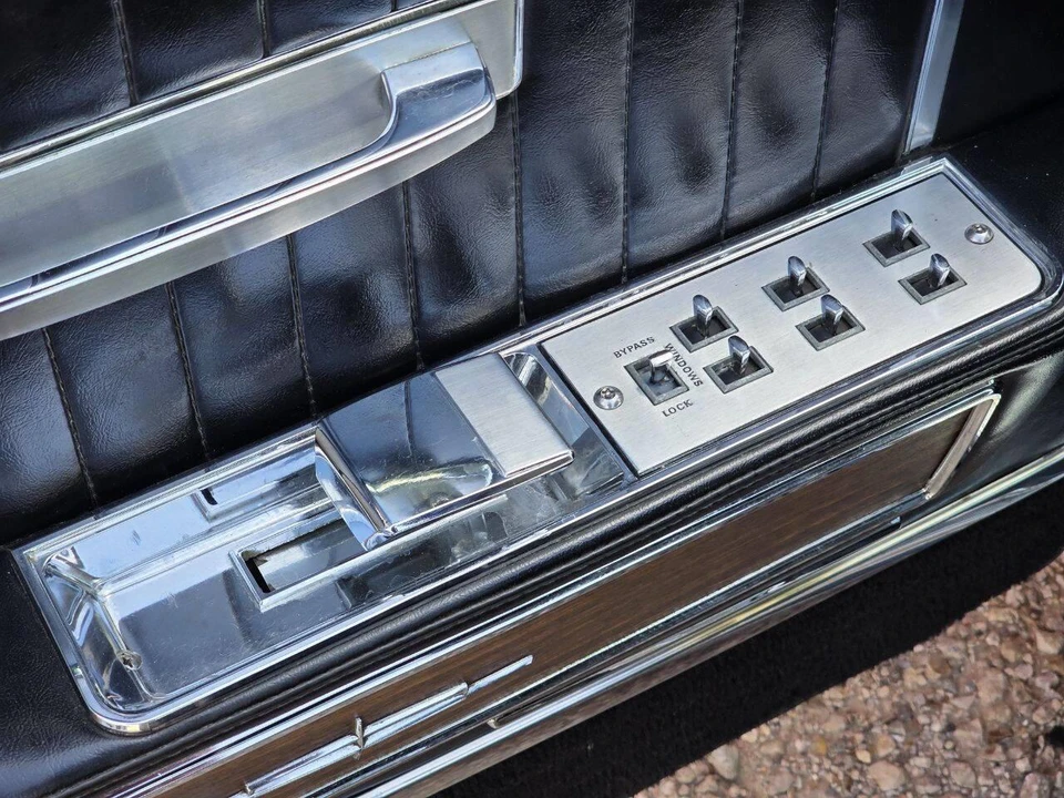 1965 Lincoln Continental 4th Gen - Image 26 of 31