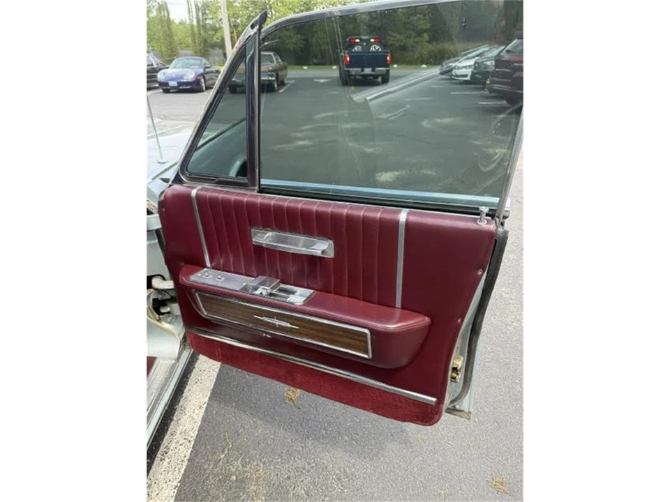 1965 Lincoln Continental 4th Gen - Image 10 of 12