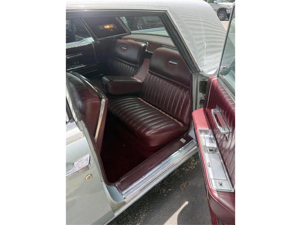 1965 Lincoln Continental 4th Gen - Image 6 of 12