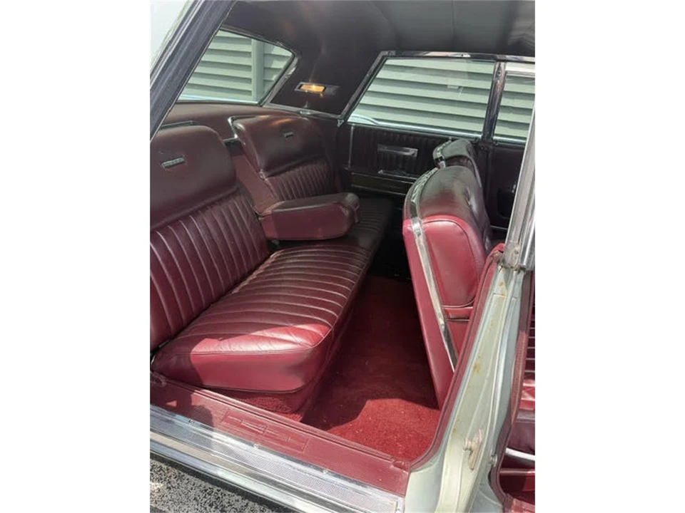 1965 Lincoln Continental 4th Gen - Image 9 of 12