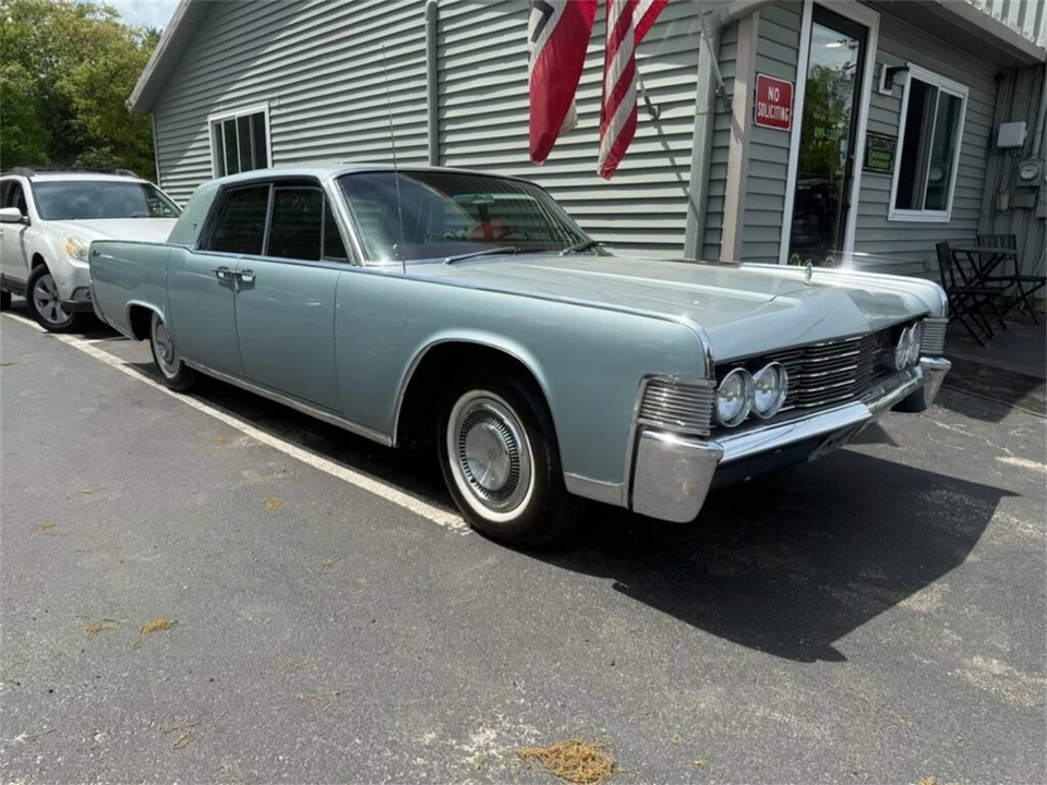 1965 Lincoln Continental 4th Gen - Image 12 of 12
