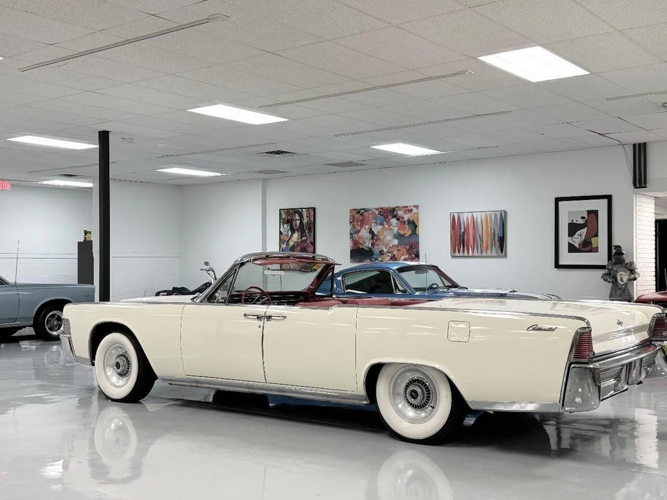 1965 Lincoln Continental 4th Gen - Image 7 of 31