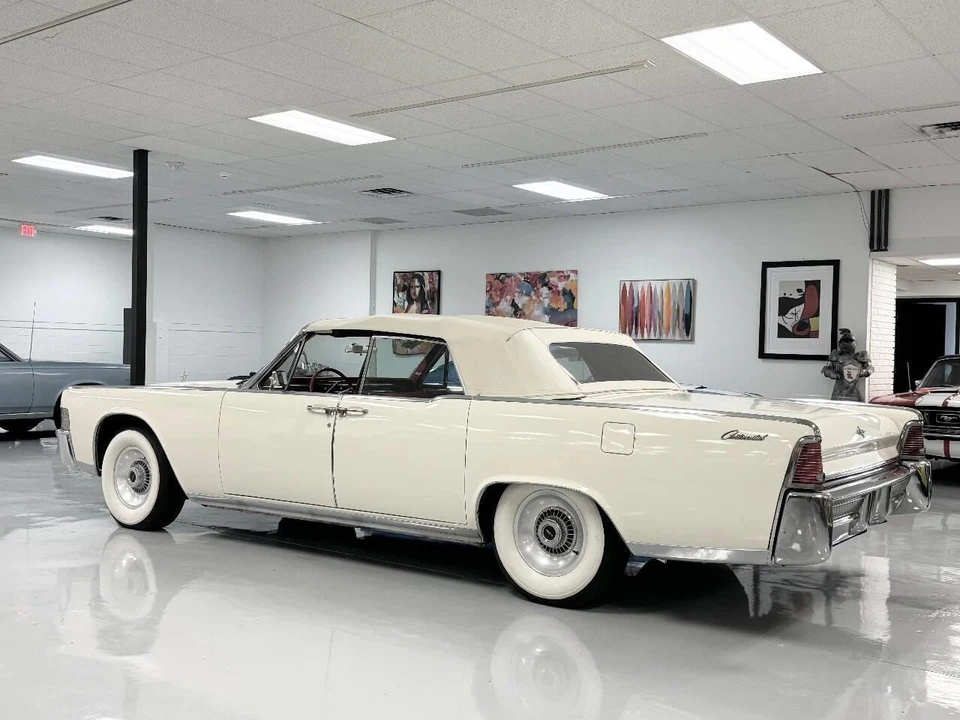 1965 Lincoln Continental 4th Gen - Image 14 of 31