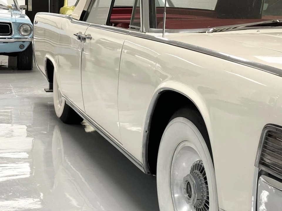 1965 Lincoln Continental 4th Gen - Image 23 of 31