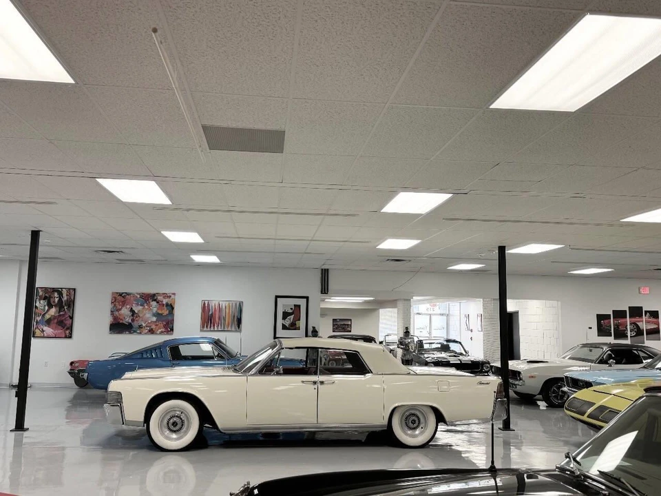 1965 Lincoln Continental 4th Gen - Image 11 of 31