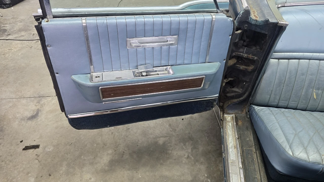 1965 Lincoln Continental 4th Gen - Image 7 of 20