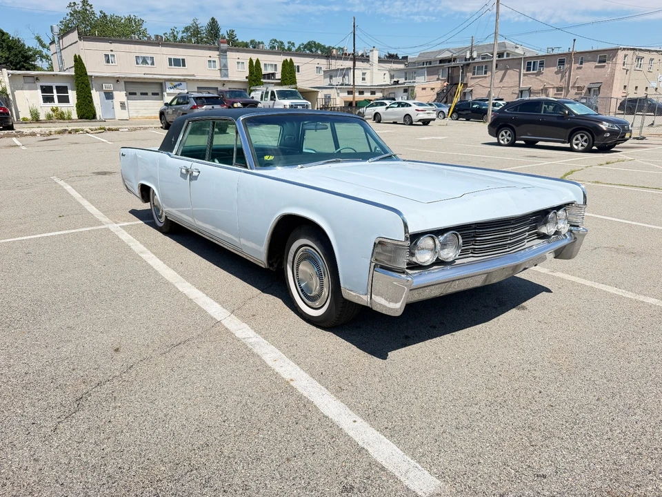 1965 Lincoln Continental 4th Gen - Image 7 of 31