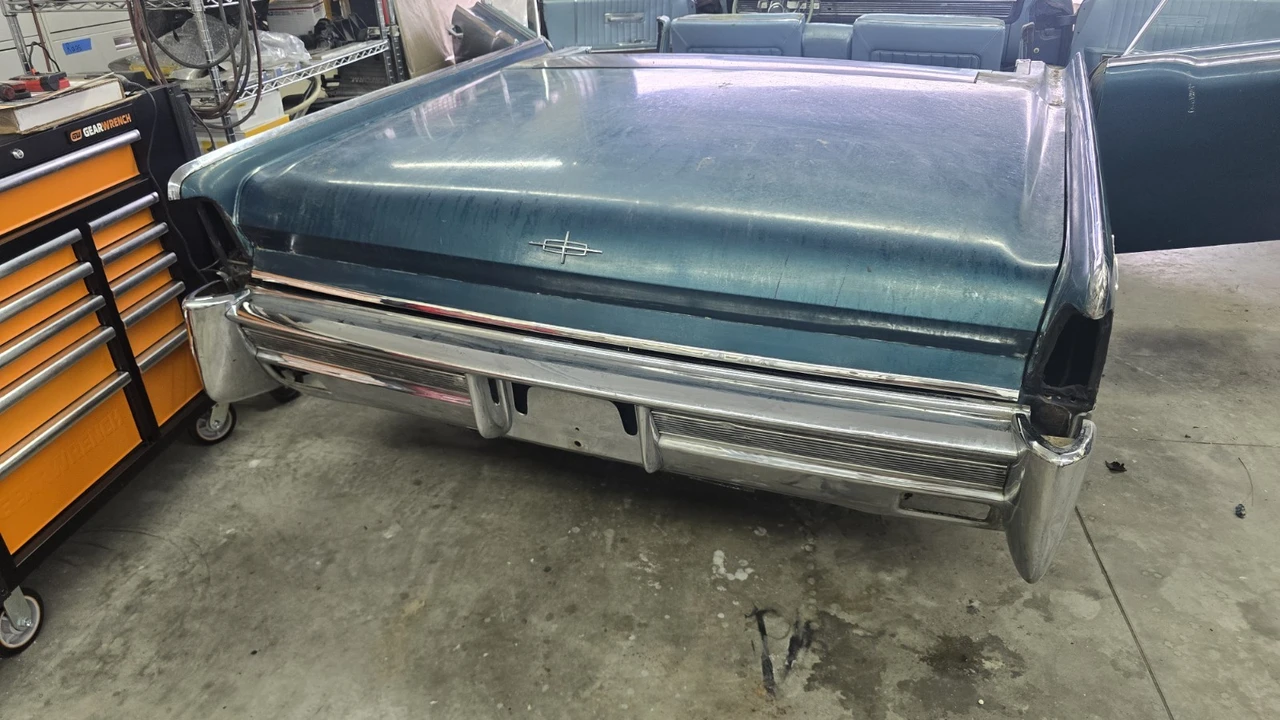 1965 Lincoln Continental 4th Gen - Image 11 of 20