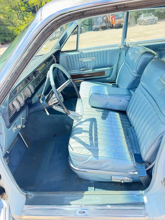1965 Lincoln Continental 4th Gen - Image 22 of 31
