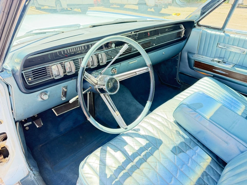 1965 Lincoln Continental 4th Gen - Image 23 of 31