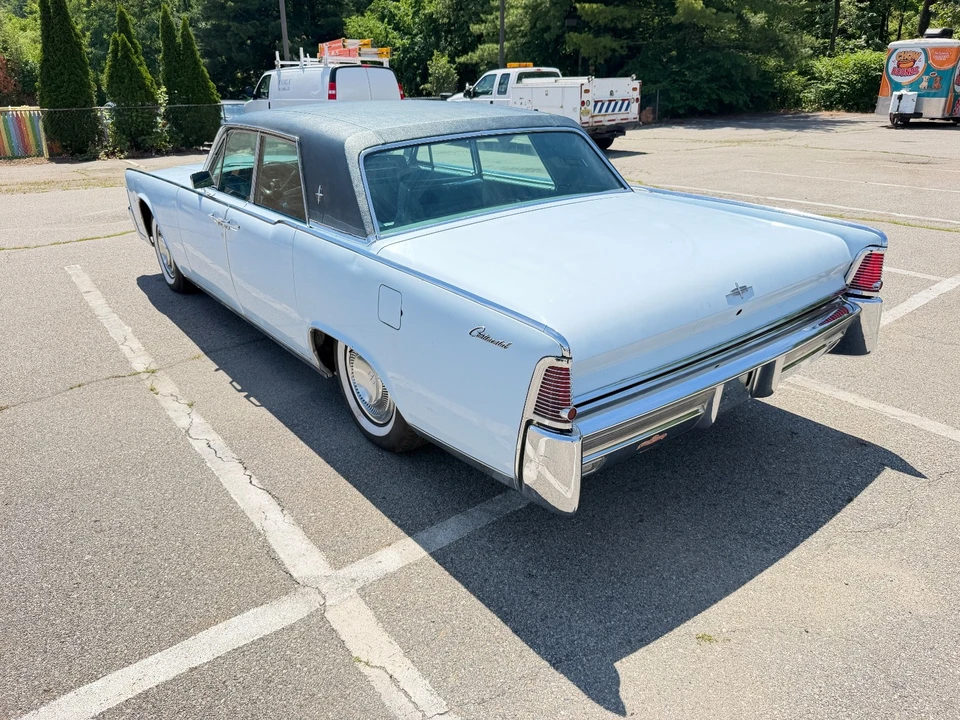 1965 Lincoln Continental 4th Gen - Image 18 of 31