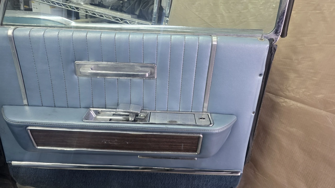 1965 Lincoln Continental 4th Gen - Image 9 of 20