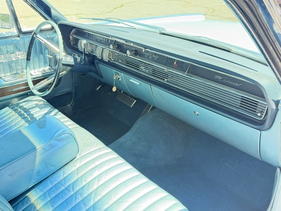 1965 Lincoln Continental 4th Gen - Image 27 of 31