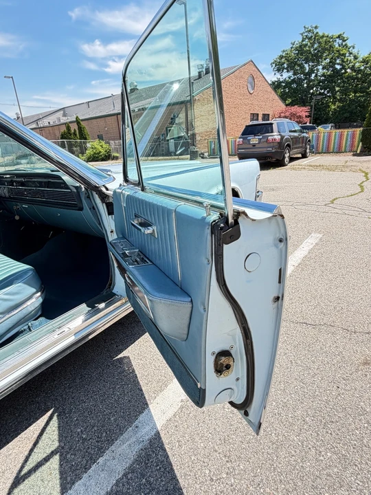 1965 Lincoln Continental 4th Gen - Image 29 of 31