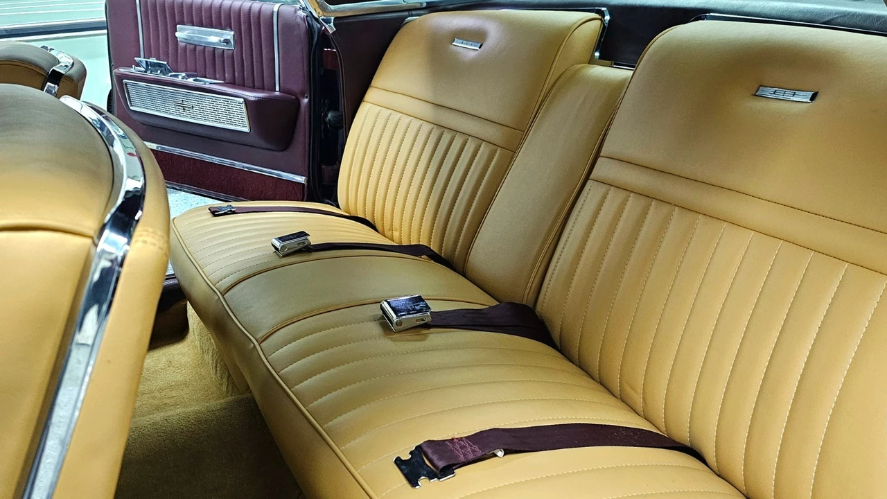 1965 Lincoln Continental 4th Gen - Image 16 of 21