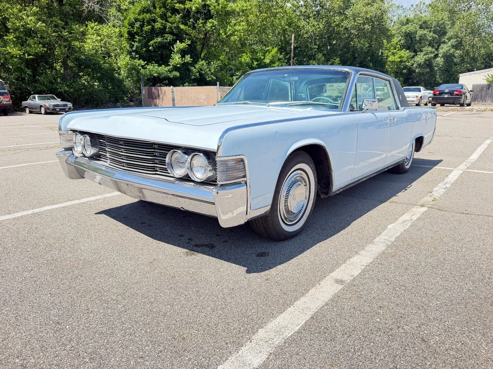 1965 Lincoln Continental 4th Gen - Image 3 of 31