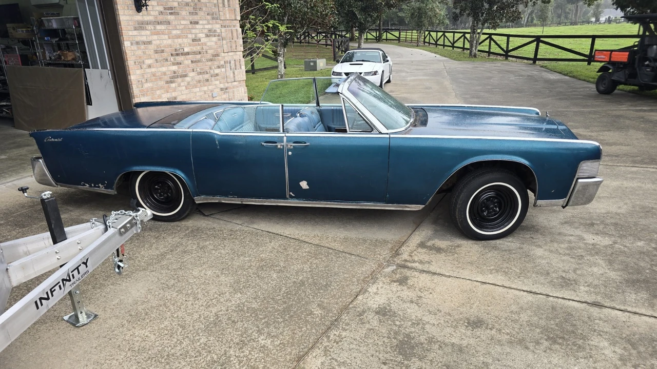 1965 Lincoln Continental 4th Gen - Image 5 of 20