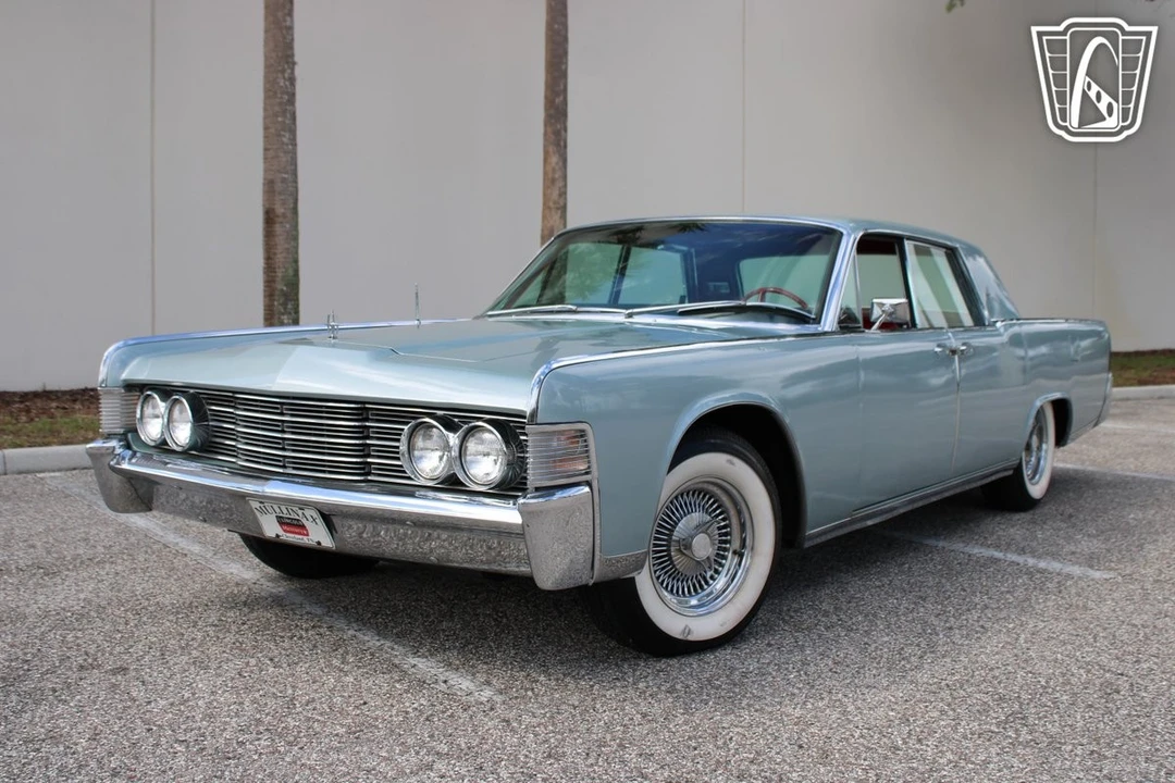 1965 Lincoln Continental 4th Gen - Image 5 of 11