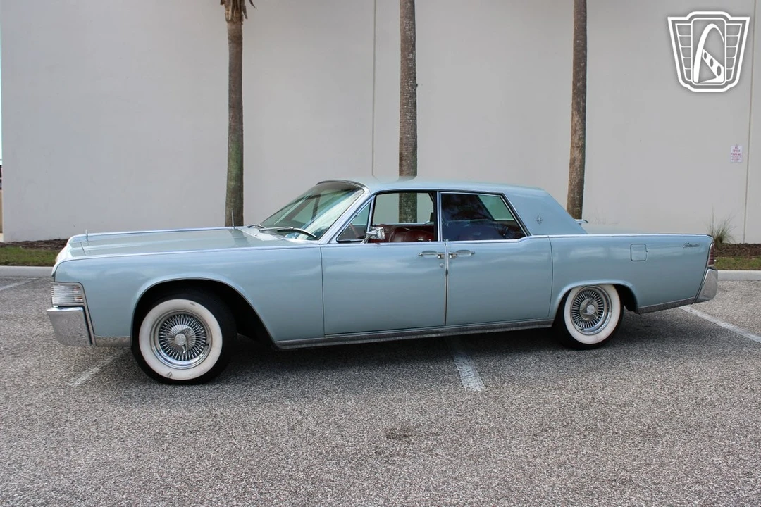 1965 Lincoln Continental 4th Gen - Image 9 of 11