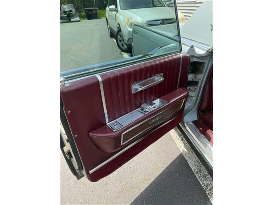 1965 Lincoln Continental 4th Gen - Image 8 of 10