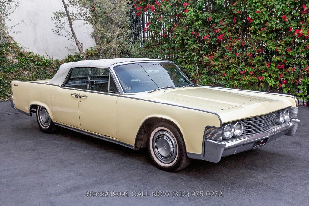 1965 Lincoln Continental 4th Gen - Image 3 of 12