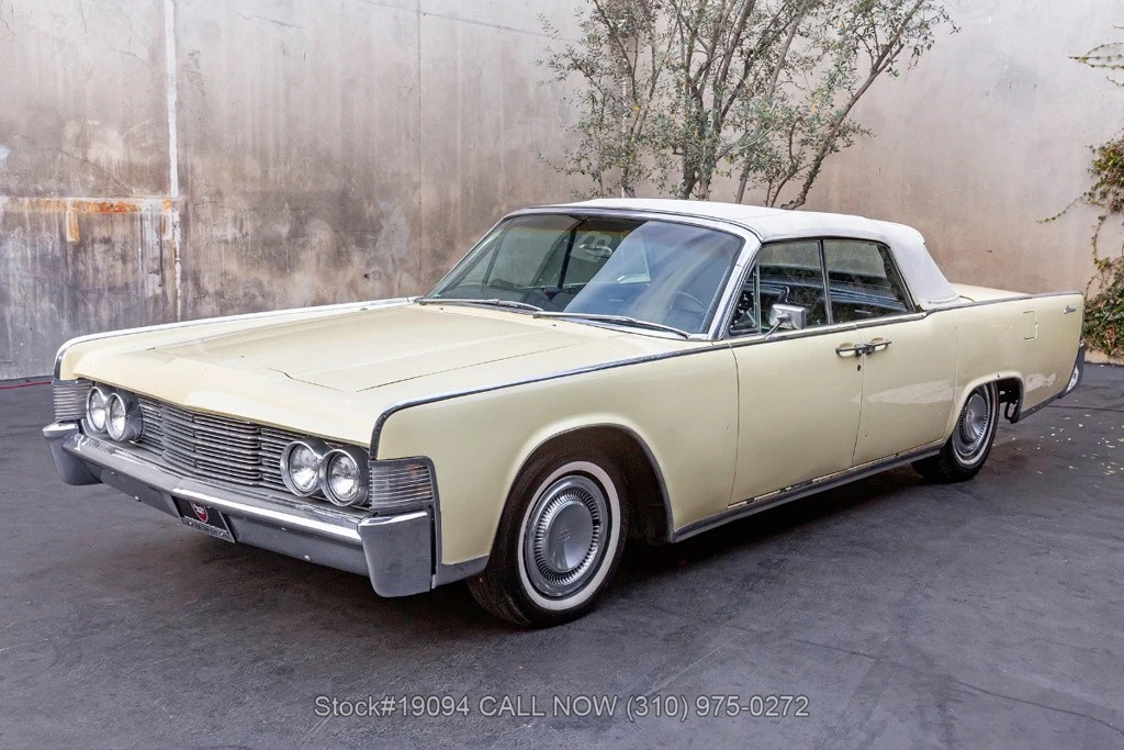 1965 Lincoln Continental 4th Gen - Image 8 of 12