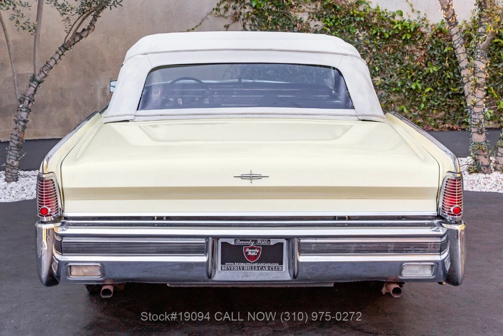 1965 Lincoln Continental 4th Gen - Image 6 of 12