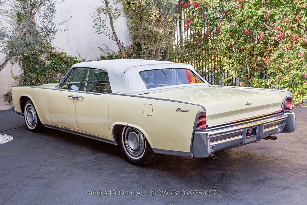 1965 Lincoln Continental 4th Gen - Image 7 of 12