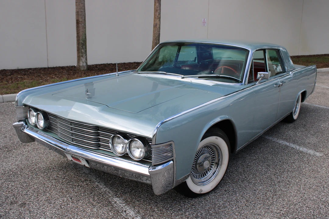 1965 Lincoln Continental 4th Gen - Image 2 of 31