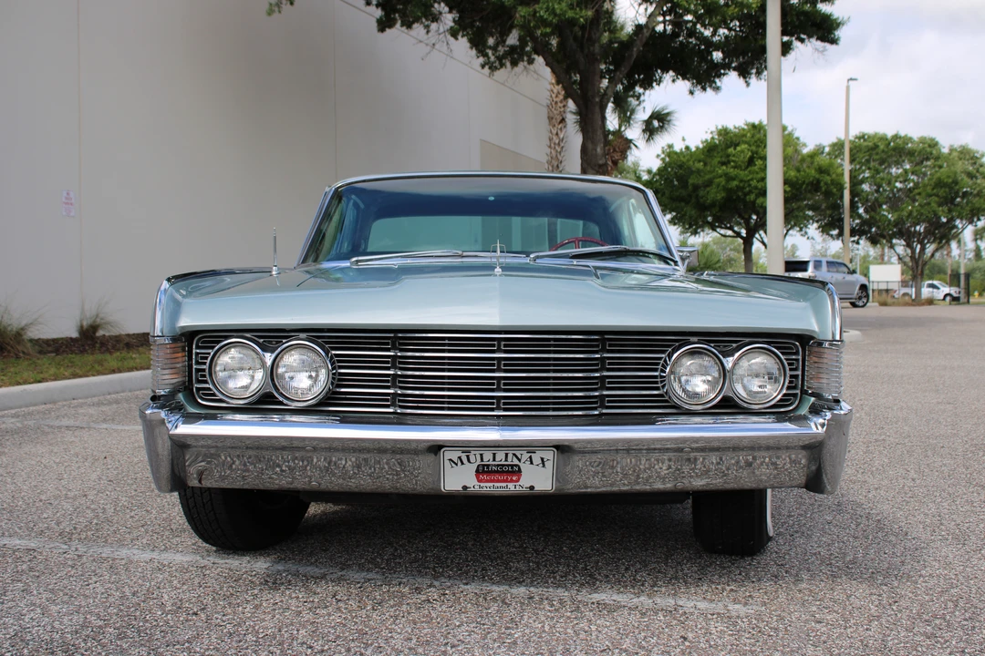 1965 Lincoln Continental 4th Gen - Image 10 of 31