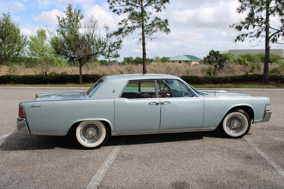 1965 Lincoln Continental 4th Gen - Image 20 of 31