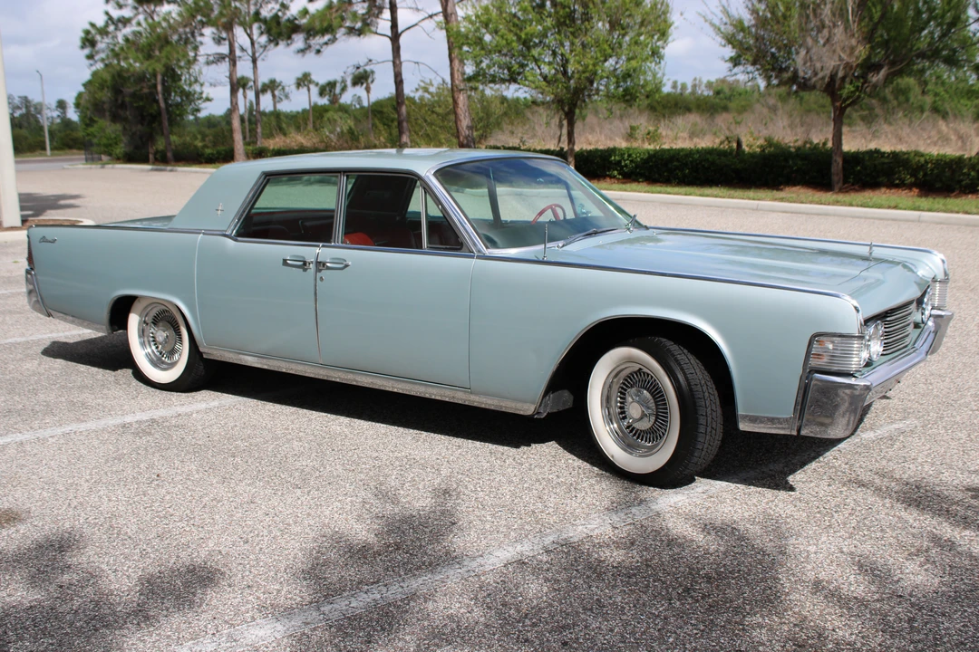 1965 Lincoln Continental 4th Gen - Image 9 of 31