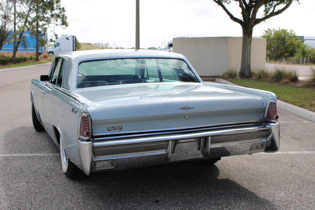1965 Lincoln Continental 4th Gen - Image 16 of 31
