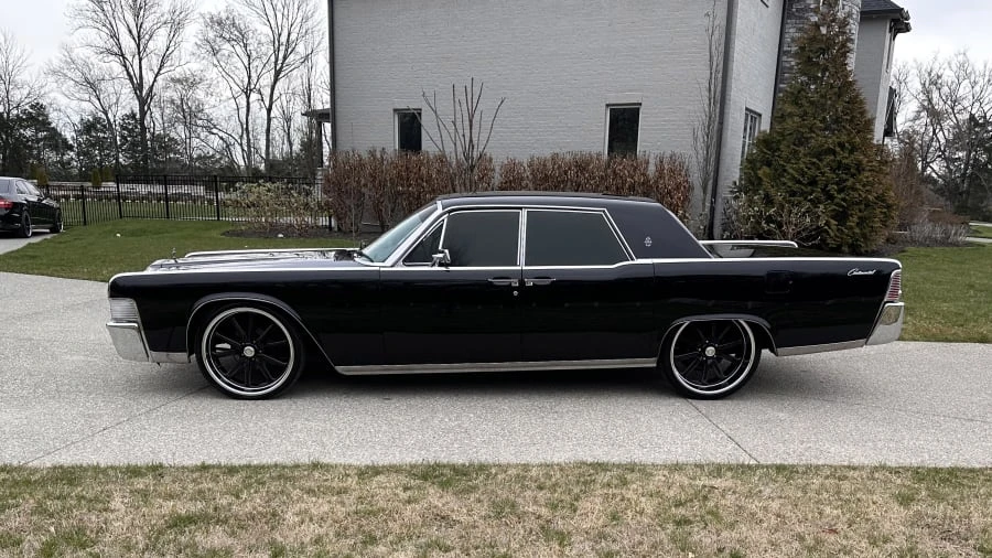 1965 Lincoln Continental 4th Gen - Image 2 of 25