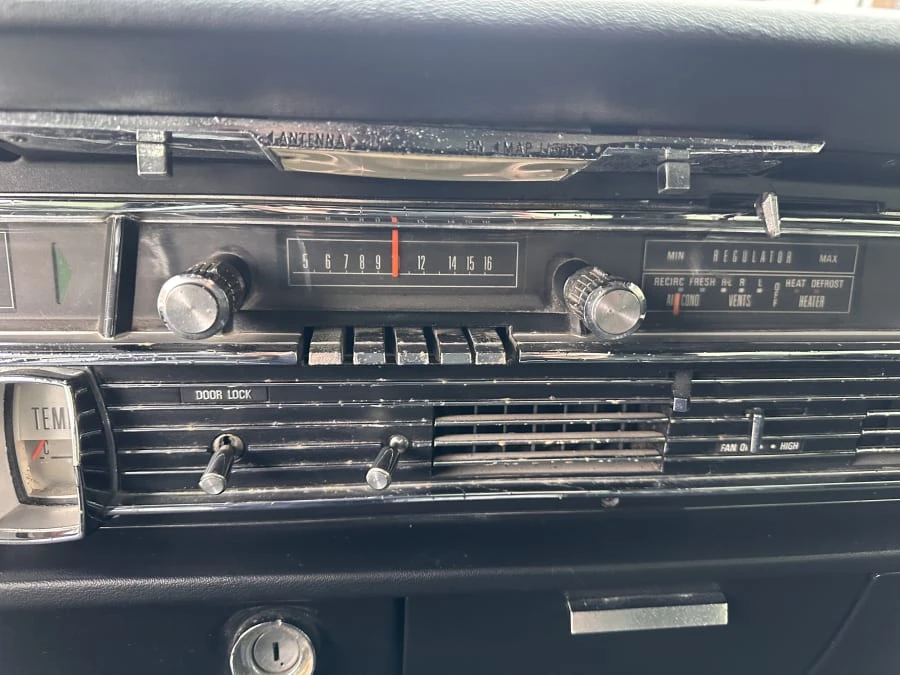 1965 Lincoln Continental 4th Gen - Image 11 of 25