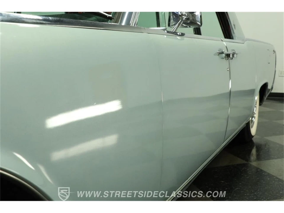 1965 Lincoln Continental 4th Gen - Image 22 of 31