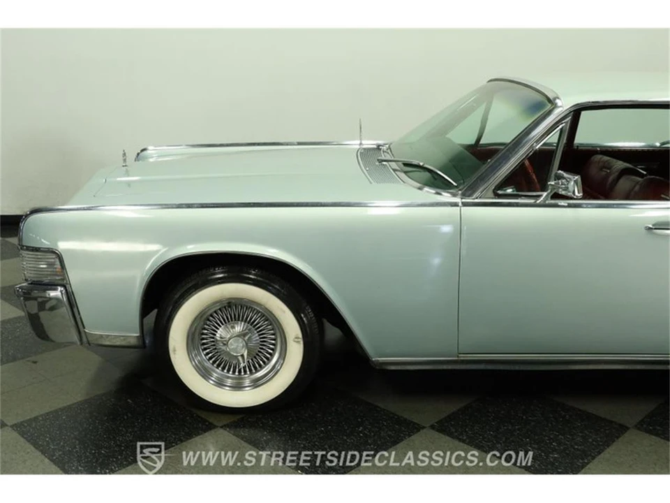 1965 Lincoln Continental 4th Gen - Image 23 of 31