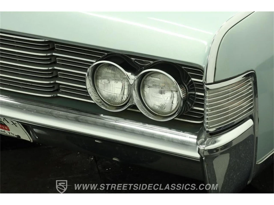1965 Lincoln Continental 4th Gen - Image 20 of 31
