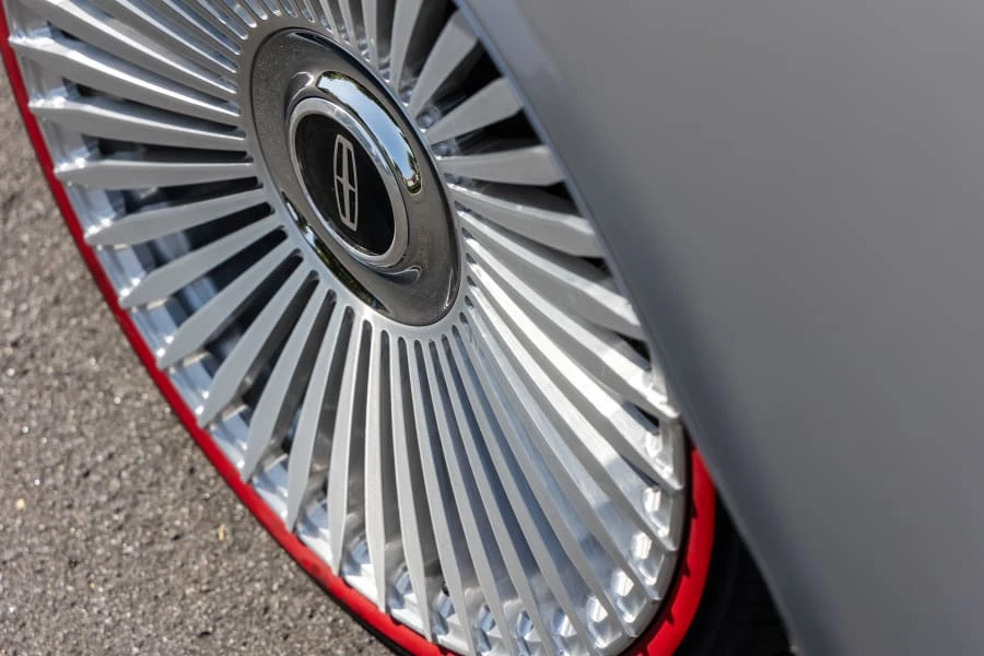 1965 Lincoln Continental 4th Gen - Image 11 of 31