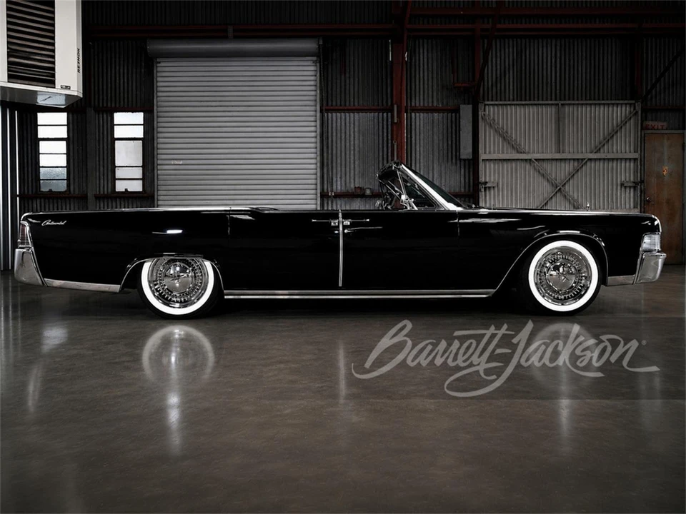 1965 Lincoln Continental 4th Gen - Image 2 of 5
