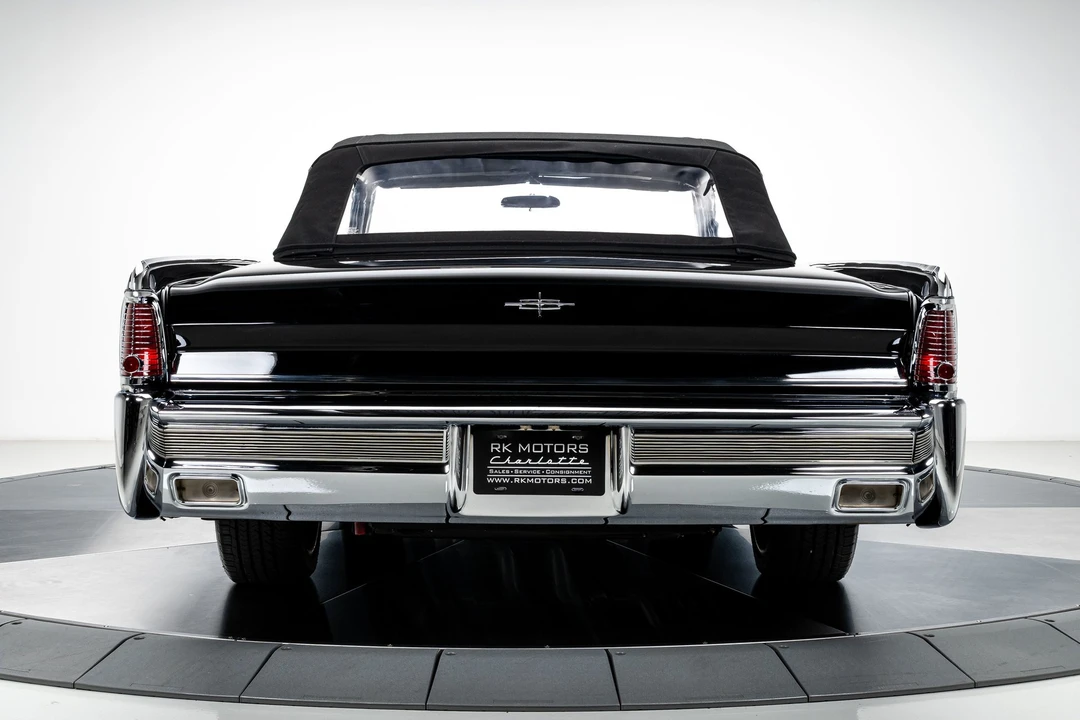 1965 Lincoln Continental 4th Gen - Image 25 of 31