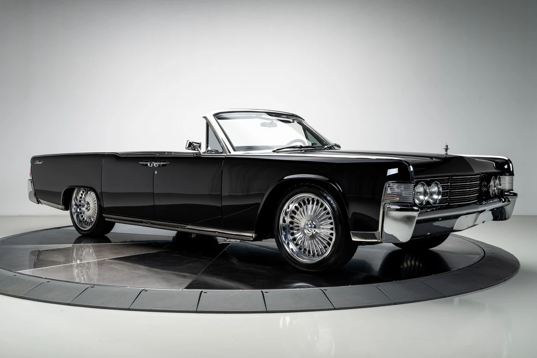 1965 Lincoln Continental 4th Gen - Image 10 of 31