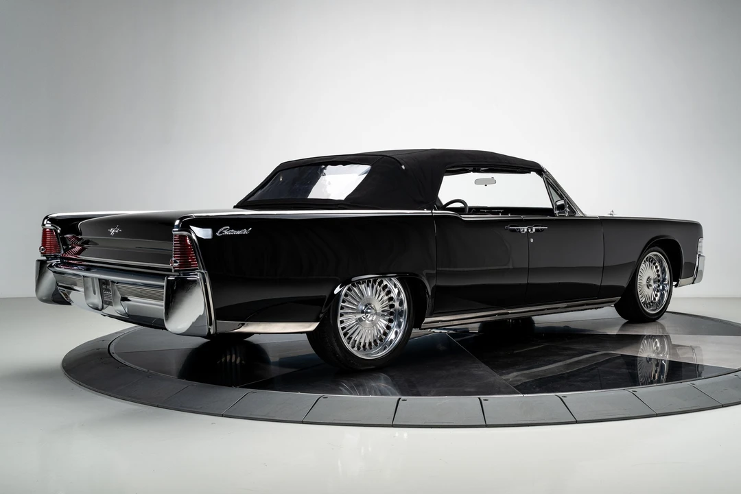 1965 Lincoln Continental 4th Gen - Image 24 of 31