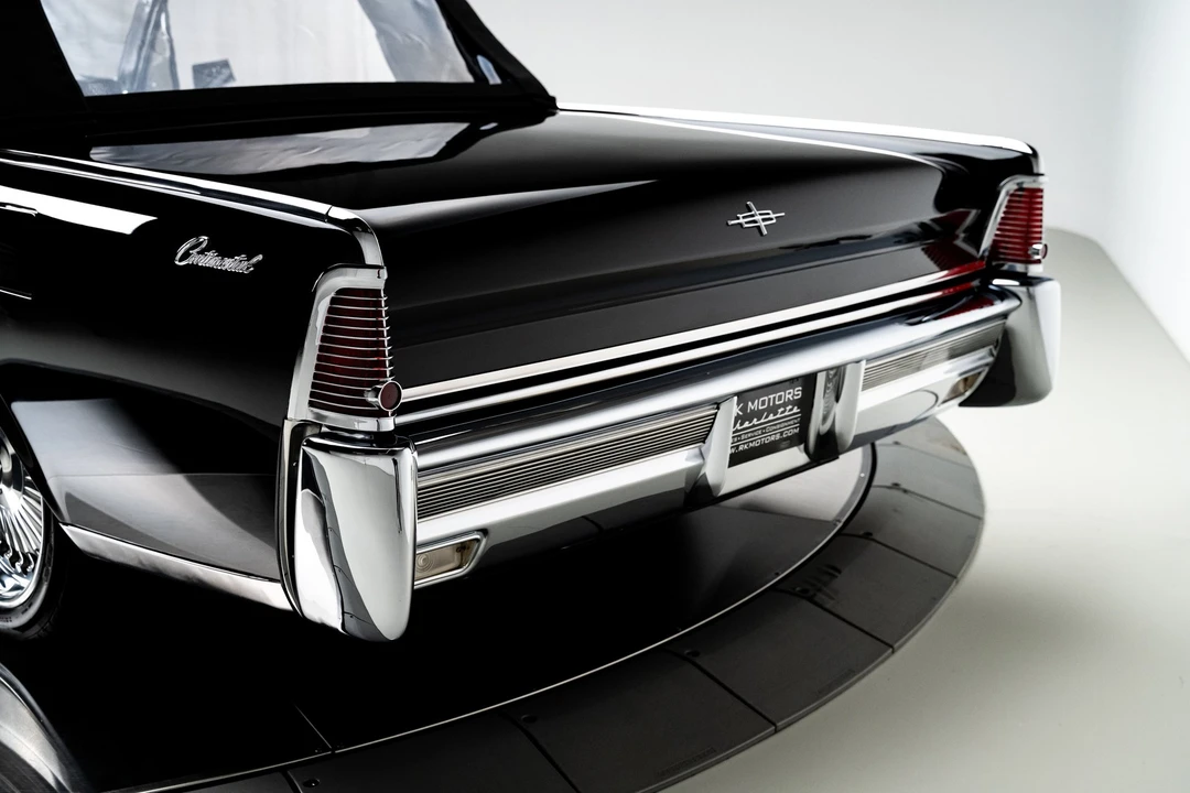 1965 Lincoln Continental 4th Gen - Image 5 of 31