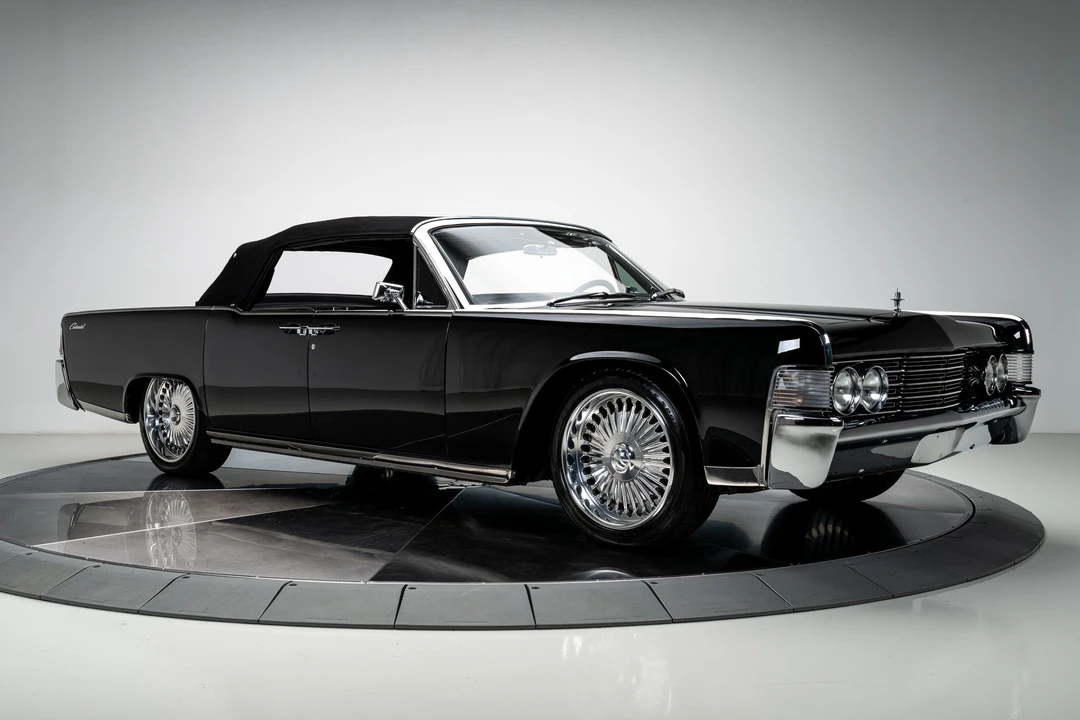 1965 Lincoln Continental 4th Gen - Image 11 of 31